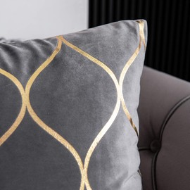 DEZENE Gold Velvet Throw Pillow Covers: 2 Pack 22x22 Inch Square Decorative Pillow Cases for Bedroom Sofa Couch Living Room, Light Grey