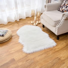 EasyJoy Ultra Soft Fluffy Shaggy Area Rug Faux Fur Rug Chair Cover Seat Pad Fuzzy Area Rug for Bedroom Floor Sofa Living Room (2 x 3 ft Sheepskin, White)