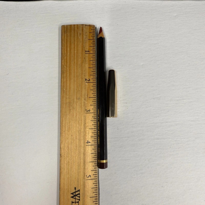 Yves Saint Laurent 1 Dessin Des Levres Lip Liner 0.33