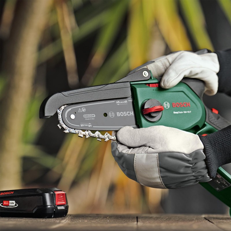 Bosch EasyChain 18V-15-7 Mini Chainsaw Chain for Cutting Different Types