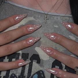 Uñas Postizas con Punta Francesa, Uñas Press on para Manos, Cortas y Puntiagudas en Forma de Almendra con Acabado UV, Kit de Uñas Semitransparentes de Calidad de Salón con Lima Pegamento y Adhesivos de Gelatina-B