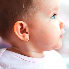 Aretes bebé oro 10 kilates dormilonas (2.5mm)