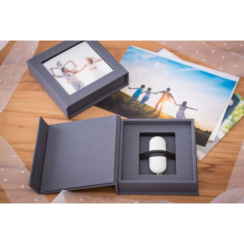 USB Box for 1 USB Flash Drive with Picture Window.