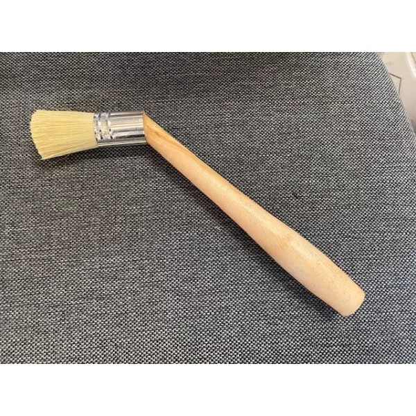 The Main Resource TI1506 Angled Applicator Brush For Euro White