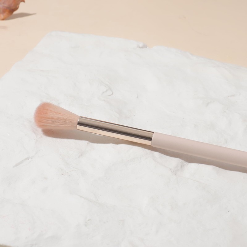 Albeaut Highlighter Brush, Fluffy Eyeshadow Blending Brush, Must-Have Makeup Tool