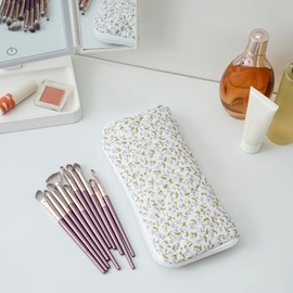 JOVAKIT Quilted Makeup Brush Holder Travel Cosmetic Bag for Women, Floral Coquette Cotton Makeup Brush Case Toiletry Zipper Make Up Pouch, Travel Storage Organizer Pouch (Purple Floral)