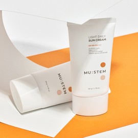 MUSTEM Light Daily Sun Cream 50g SPF50+ PA++++ / 뮤스템 라이트 데일리 선크림 50g SPF50+ PA++++