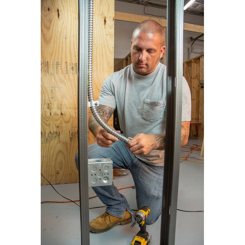 Halex – 3/8 Inch Flexible Metal Conduit (FMC) Clamp Combination