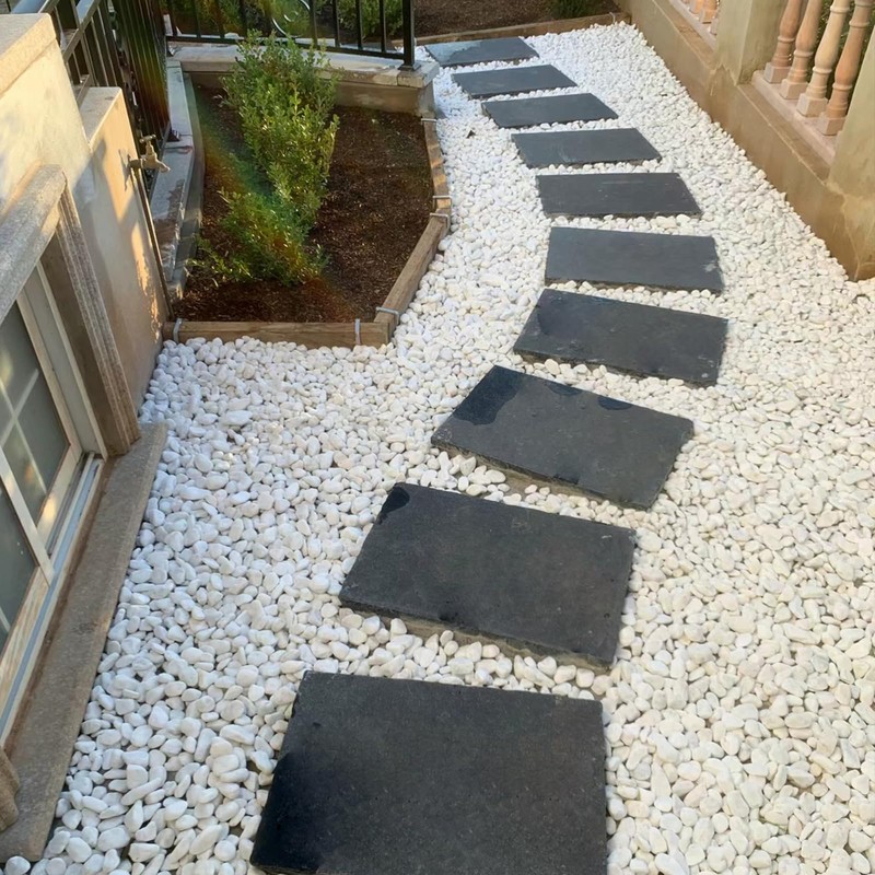 FANTIAN 40 lbs White Rocks for Landscaping, 1-2 Inch White
