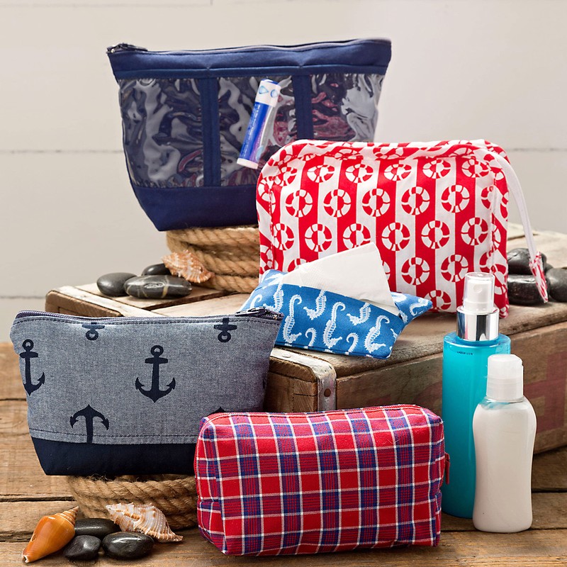 Simplicity S9310 Sewing Pattern Totes and Bags in Assorted Sizes,