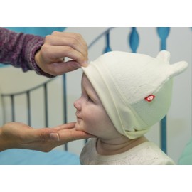 Zutano Unisex Baby Fleece Hat for Baby Boys and Baby Girls, Cream, 3 Months