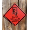 Toothsome Studios Watch for Falling Objects - Placa decorativa para