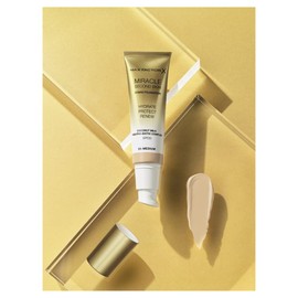 Max Factor Miracle Second Skin foundation LSF 20.