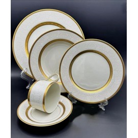 Mikasa ANTIQUE LACE 5 Piece Place Setting L-5531 Brand NEW Origin Box Never Used