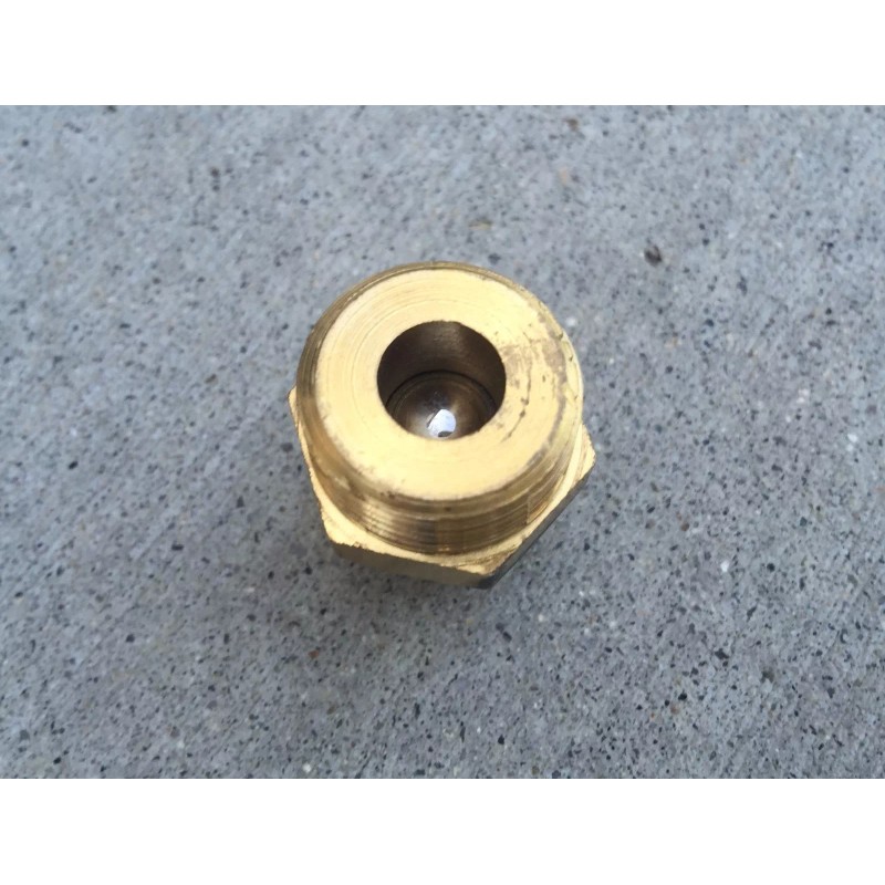 Autotech Bush Hog 1/2"-14 NPTF Pressure Breather Vent Plug (09-008)