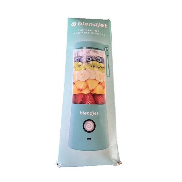 BlendJet 2 Portable Blender in Mint Green