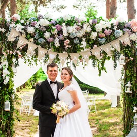 Andibro Just Married Hessian Banner, Wedding Bunting Banner Just Married Garland Vintage Bunting for Wedding Proposal Bridal Shower Engagement Party Car Photo Props Decoration