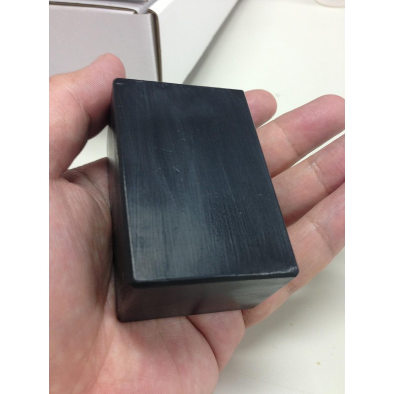 Shirasagi Sekken "Kuro" Natural Moisturizing Soap with Horse Oil and