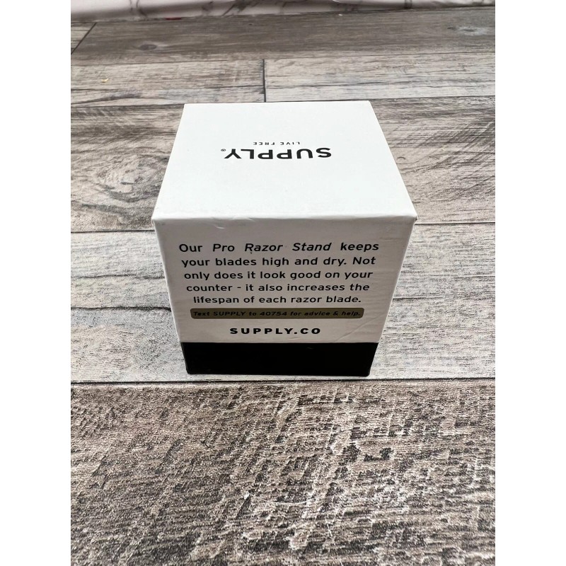 SUPPLY The Single Edge Pro Razor Stand (Mirror Polish) Solid