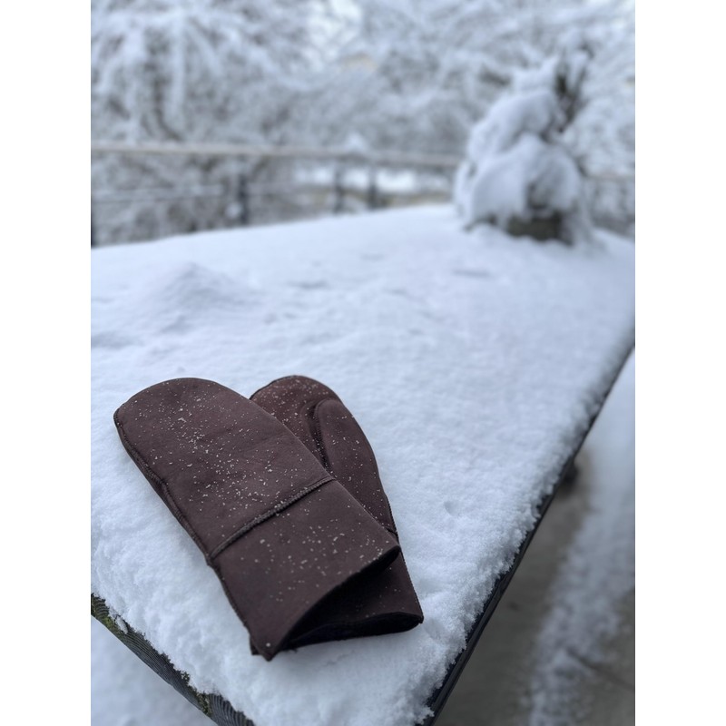 Lekra Lambskin mittens, cuddly warm made from real cultured lambskin.