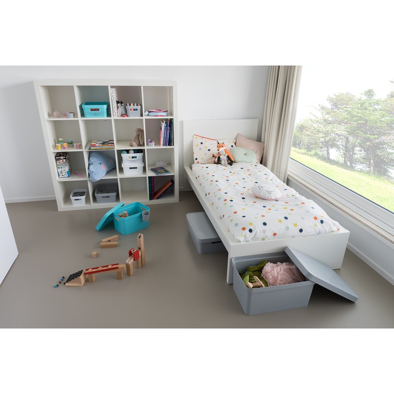 Curver 04752-n23-00 Infinity white plastic storage box with lid, 27