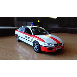 Swiss Police car 1/43 op el OME GA
