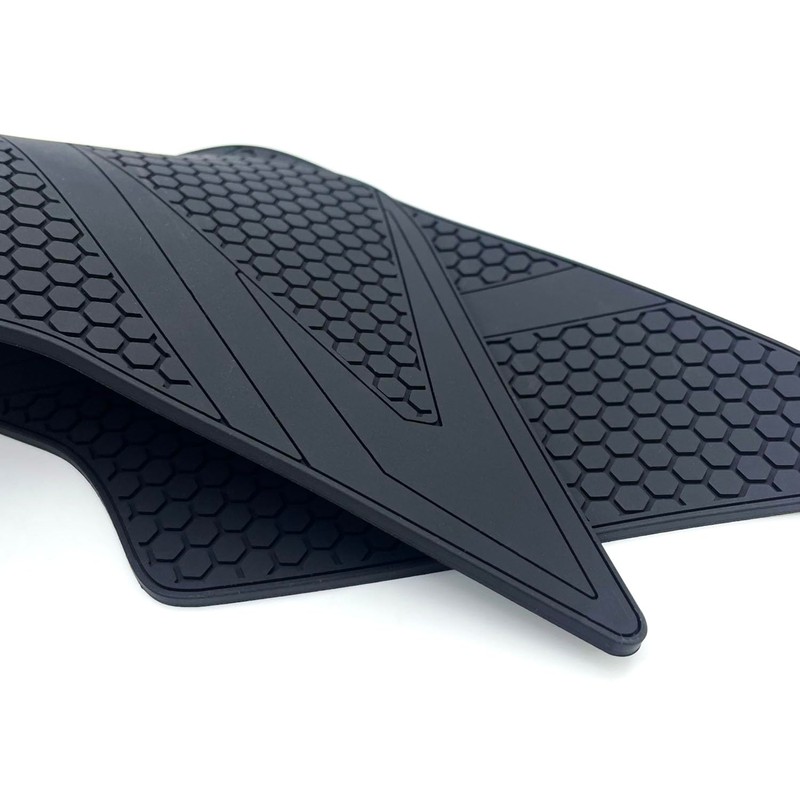 motokano Tank Pad for GSX-8S (2023~) GSX-8R (2024~) (8BL-EM1AA) Traction