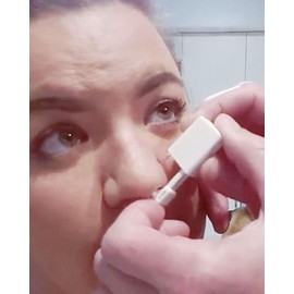 SLVIEKAE Nose Piercing Kit, 2-Pcs No Pain Easy Use at Home Nose Piercing Gun Kit Tool with 12-Pcs Nose Rings