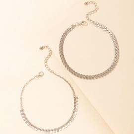 Wendalern Boho Layered Ankle Bracelet Silver Fishbone Chain Anklet Dangle Sequin Tassel Anklet Summer Beach Layering Chain Anklet Barefoot Sandal Foot Jewelry for Women and Girls