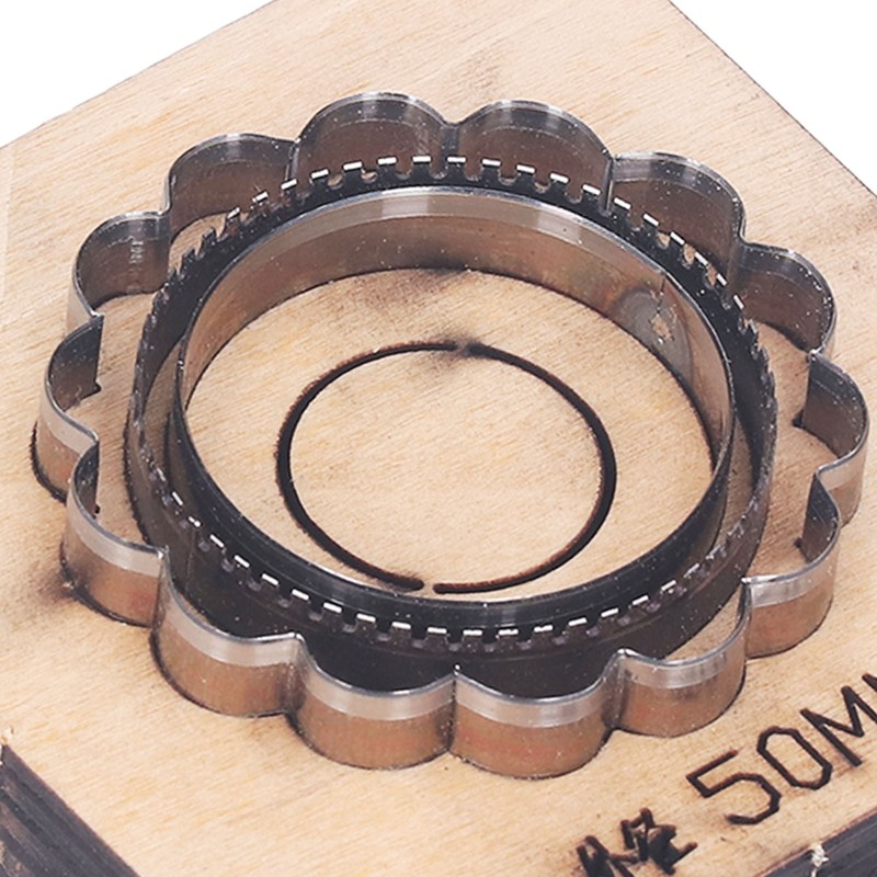 Leather Cutting Dies Sunflower Shaped 7.5x7.5x2.3cm Size 50mm Diameter Precise