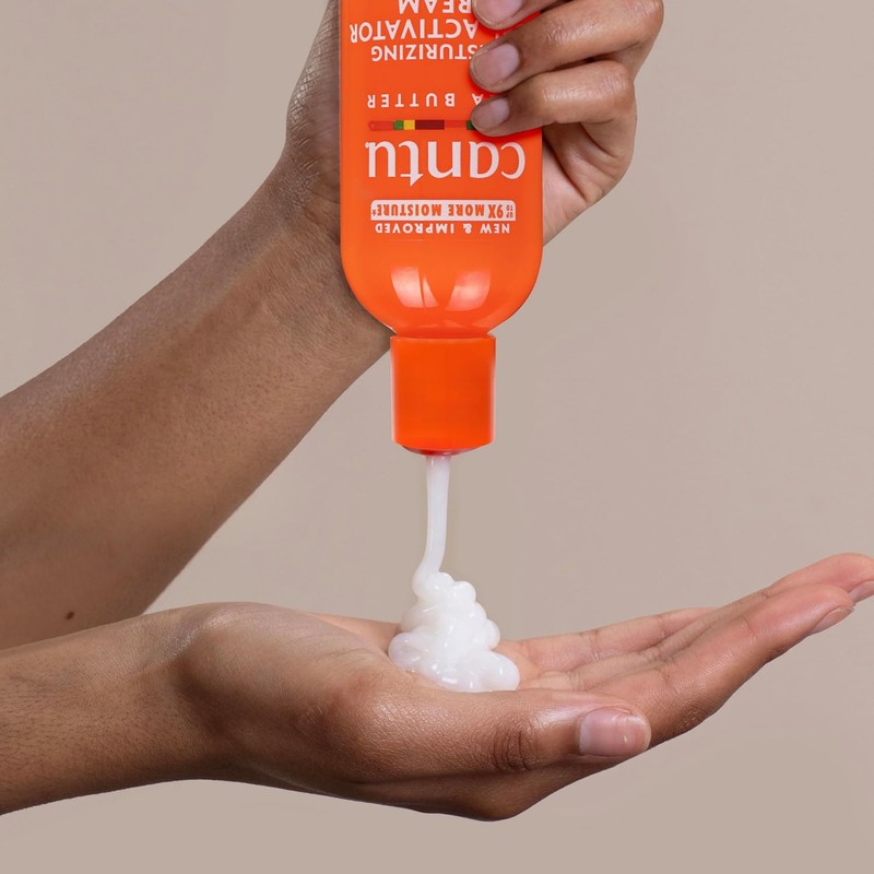 CANTU - Crema humectante activadora de rizos con manteca de