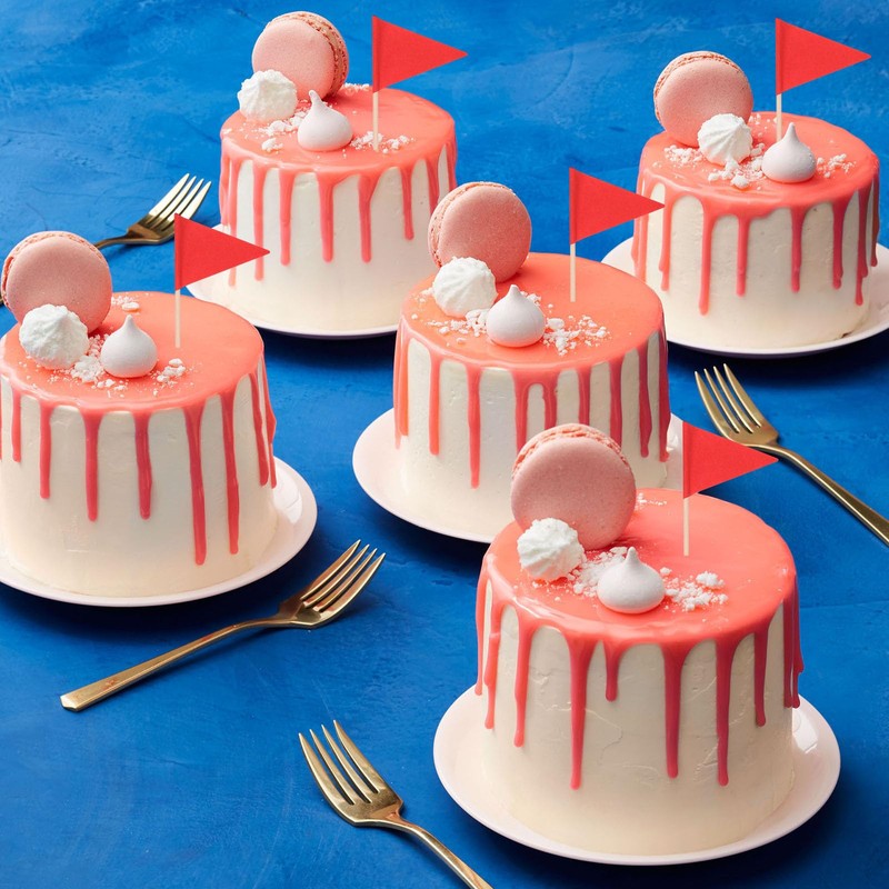 SWZHAI 100 Pcs Mini Red Flag Toothpicks, Triangle Cupcake Toppers