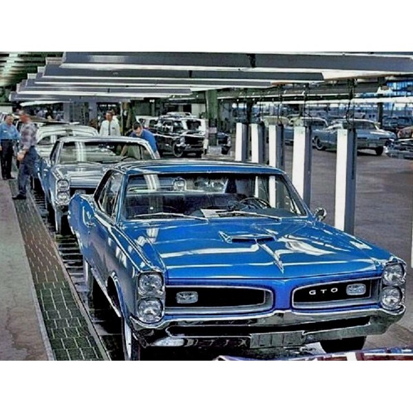 1966 PONTIAC GTO Factory ASSEMBLY LINE Classic Car Retro Picture