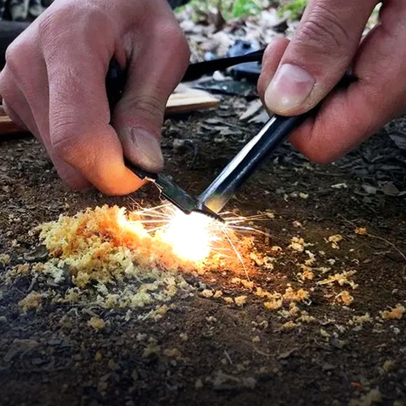 2pcs Fire Steel Survival Flint and Steel with Scale Scraper