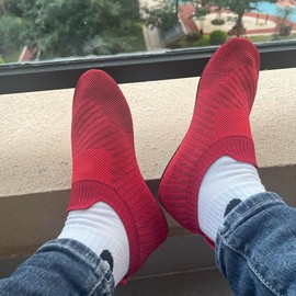 SLEVEL Lightweight Non Slip Travel Indoor Grip House Slipper Socks Unisex Adult Around The House Floor Home Shoes for Women Men (SL20005Red39)