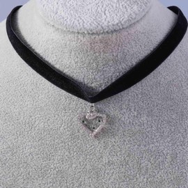 Wendalern Gothic Black Velvet Choker Necklace Silver Cubic Zirconia Open Heart Collar Necklace Petite Diamond Love Heart Choker Chain Necklace Cosplay Gifts Jewellery for Women Girls