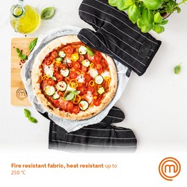 MasterChef Oven Mitts Heat Resistant, Set of 2 Baking Gloves, Machine Washable Cotton Kitchen Mittens for Stove Cooking & BBQ Grilling, Hot Proof Pot Holders, One Size Fits All, Essential Black