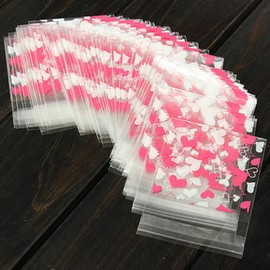 RAYNAG 200 Pcs Resealable Cellophane Bags Self Adhesive Cookie Cello Bags Lovely Heart-shaped Printed Poly Candy Bags for Dessert, Party Treats, Bakery, Candle, Soap, 2.7"x2.7"