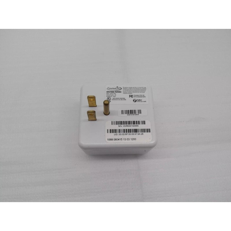 Centralite 4257050-ZHAC / 4257050-RZHAC On/Off Smart Plug Zigbee L11