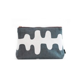 Maika Pouch, Echo Charcoal, Medium