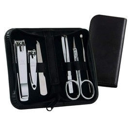 Travel portable nail clipper set earpick scissors tweezers nail care / 여행 휴대용 손톱깎이 세트 귀이개 가위 핀셋 손톱관리
