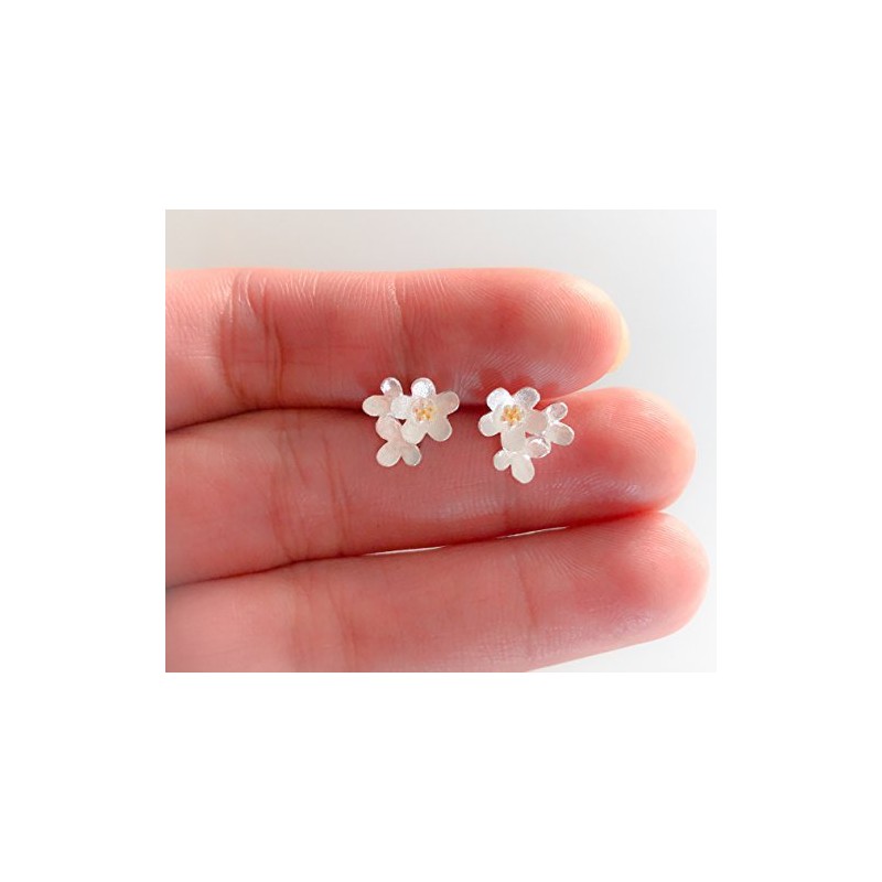 Iszie 925 Sterling Silver Flower Daisy Stud Earrings for Women
