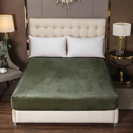 Soifox Velvet Warm Fitted Sheet Double Size - Olive Green Winter Fitted Bed Sheet with Extra Deep Pocket 16 Inches(40cm), Soft Flannel Bottom Sheet Double Bed 135 X 190 cm