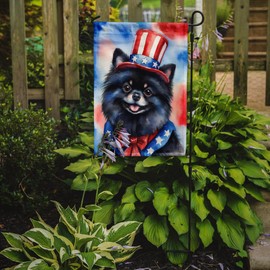Caroline's Treasures DAC5775GF Pomeranian Patriotic American Garden Flag Mailbox Flag Decorative Yard Flag Banner Outside Patio Artwork Yard Flower Beds, Garden Size, Multicolor