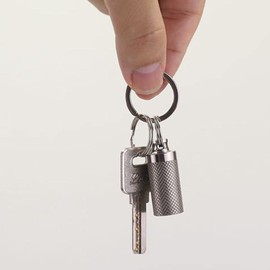 zalati Portable Pill Case, Titanium Mini Waterproof Pill Box Dispenser, Small Pill Container, Key Ring, Travel Pill Holder for Men Women