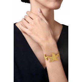 TOVABA Women's Gold Starfish Bangle - Skin-friendly, No Fading, Maritime Statement Jewellery for Women, Stylish Accessory for Everyday & Leisure