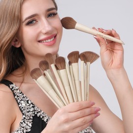 LORYP Makeup Brushes Set Labeled 18 Piece Face and Eye Brush Set Ultra soft hair Foundation, Concealer, Blush, Contour, Blending, Eyeshadow Khaki Brush kit