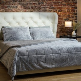 Mon Chateau Sanctuary Quilted Faux Fur Comforter Set, 3-Piece Quilted King Bedding Set Includes 104" x 90" Comforter & 2 Pillow Shams, Ultra Soft, Plush, Warm & Stylish Bedroom Decor, Silver Frost