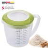 Westmark mixing cup with a splash guard, lid and spout,