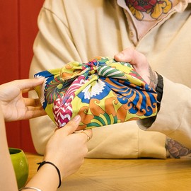 LUSH [Lush] Wally Swally - Not Lab / Gift Wrapping / [러쉬] 월리 스월리 - 낫랩 / 선물 포장